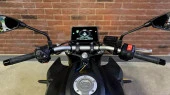 Beschermglas Pixsel Op de snelheidsmeter van de motorfiets YAMAHA MT-07 Y-AMT 2025 - 7.9“