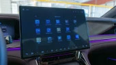 Verre protecteur Pixsel sur le moniteur DENZA Z9 GT - 18“ 2025 -