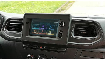 Verre protecteur Pixsel sur le moniteur RENAULT MASTER - 6.9“ 2020 - 2023