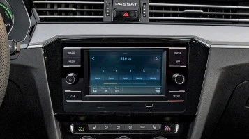 Beschermglas Pixsel Op de monitor VOLKSWAGEN PASSAT - 6.5“ 2019 - 2022 (B8)