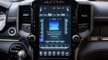Beschermglas Pixsel Op de monitor DODGE RAM 1500 - 12“ 2021 - 2024