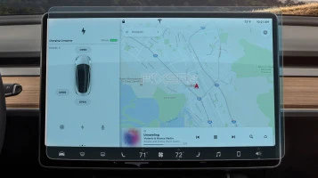 Verre protecteur Pixsel sur le moniteur TESLA MODEL 3 - 16.4“ 2017 - 2023