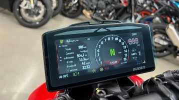 Beschermglas Pixsel Op de snelheidsmeter van de motorfiets DUCATI STREETFIGHTER V4 2025 + 8.2“