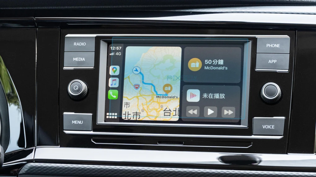 Beschermglas Pixsel Op de monitor VOLKSWAGEN CARAVELLE - 6.5“ 2020 - 2024